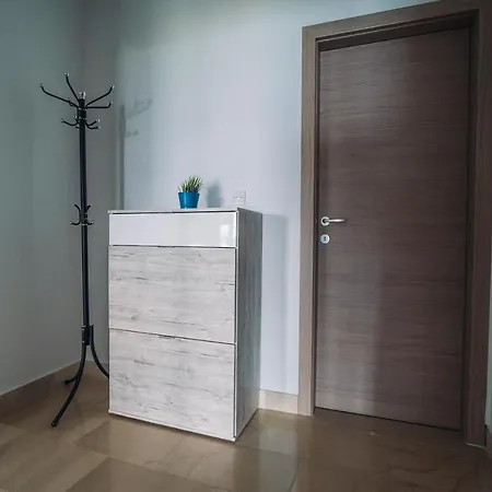 Josip Apartment *
