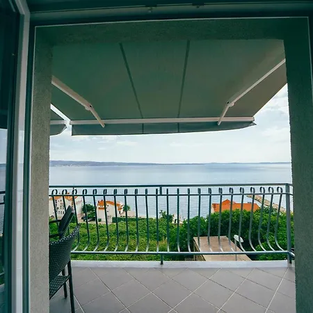 Josip Apartment Podstrana