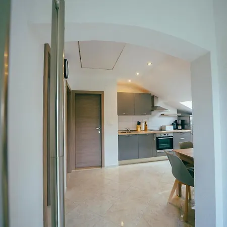 Josip Apartment Podstrana